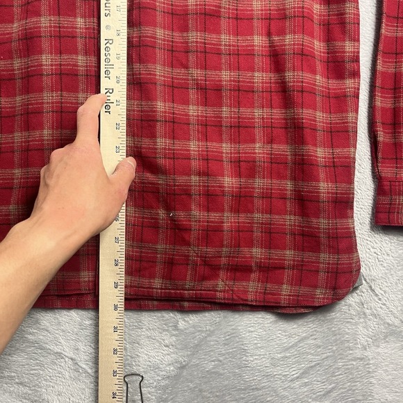 Huk Shirt Mens L Flannel Red Plaid Fishing Outdoor Hiking Utility Roll Tab EUC - Picture 5 of 7